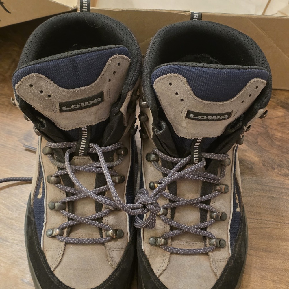 LOWA Women Klondike GTX Mid Gore Tex Hiking Trail Boots  8.5 Brown & Blue Suede